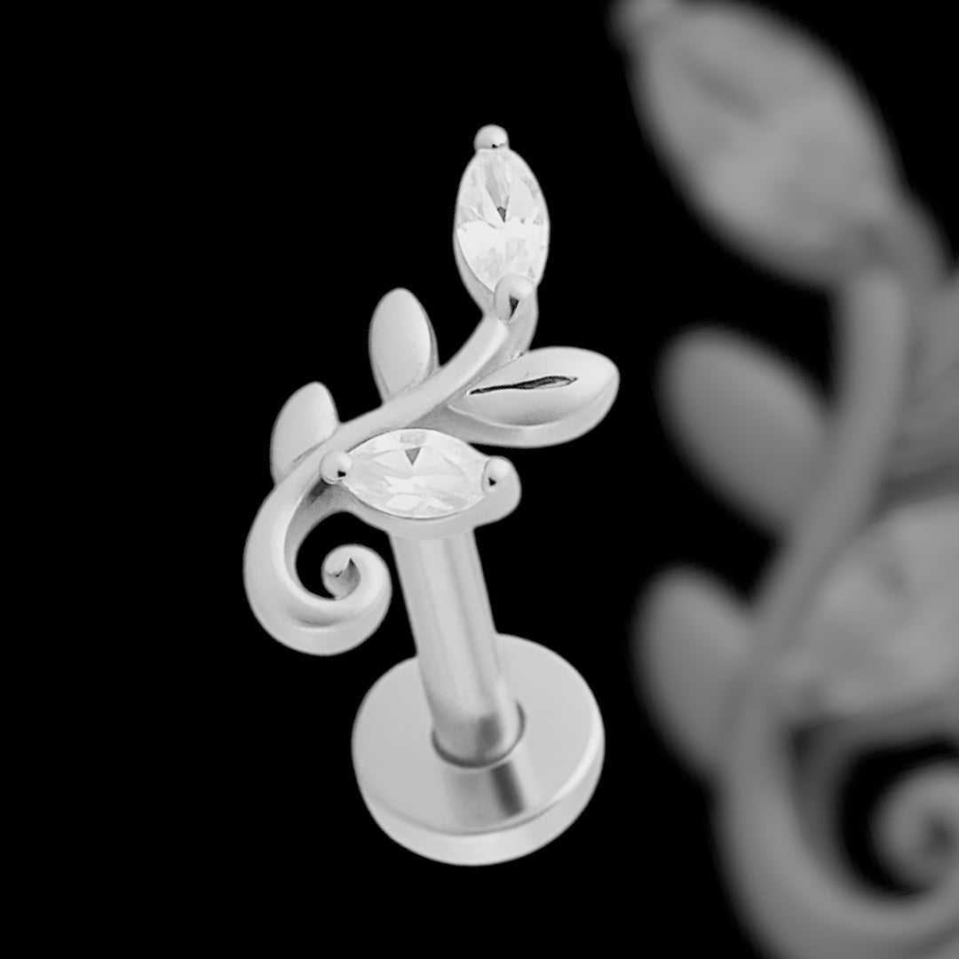 Labret Arabesque